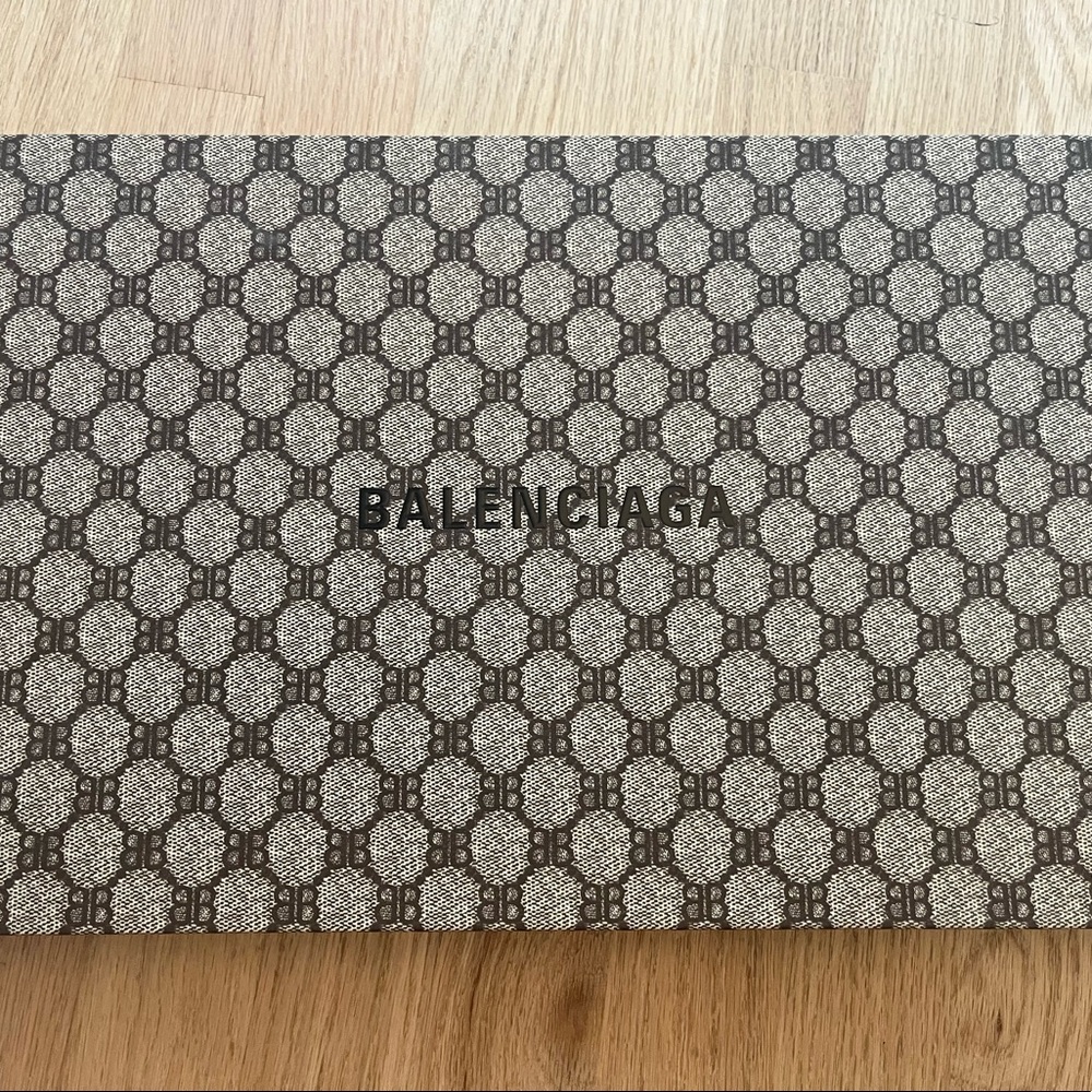 BALENCIAGAXGUCCI LIMITED EDITION HACKER COLLECTION BOX!!